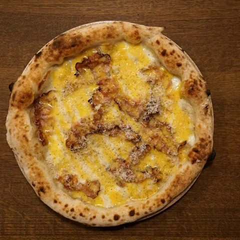 Carbonara pica ar guanciale