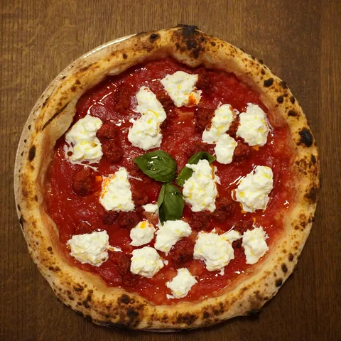 Nduja un stracciatella pica
